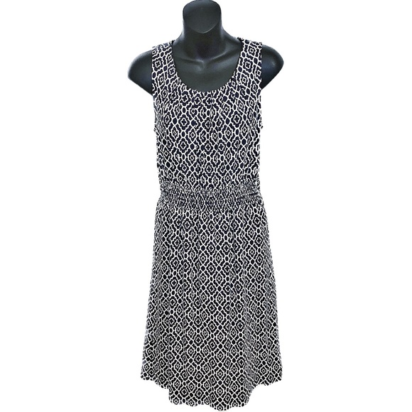 L.L. Bean Dresses & Skirts - LL Bean Geometric Print Sleeveless Tank Dress Pleated Neck Smocked Waist Small S